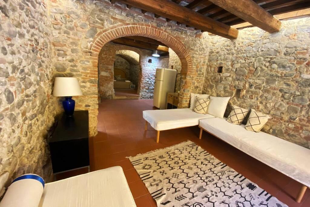 La Cantina. Splendido Loft Appena Ristrutturato. ฟลอเรนซ์ ภายนอก รูปภาพ